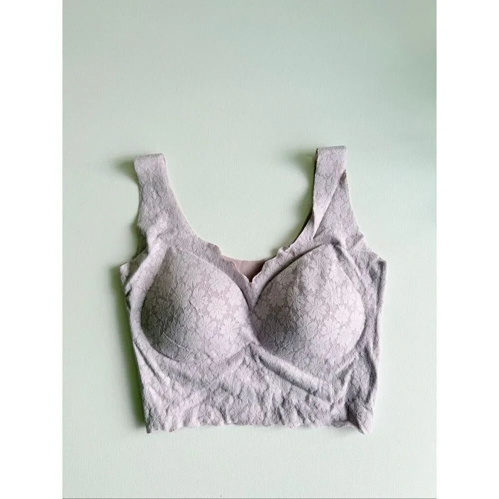 Women’s light purple wireless lace bralette size Large